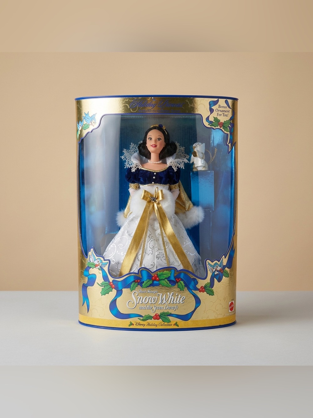 Walt Disney Snow White and the Seven Dwarfs Barbie Holiday Collection NRFNB